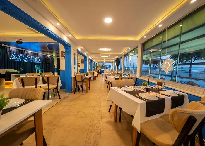 Lopera ホテル エドレミト