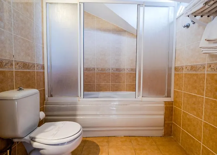 ホテル Lopera エドレミト